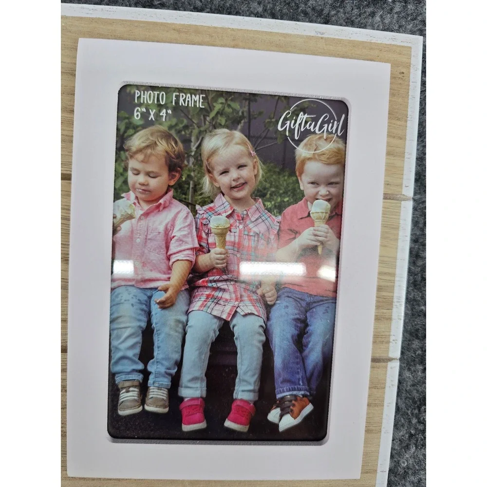 GiftaGirl Grandmas Grandkids Wood Picture Frame Beige String Art Heart Gift NEW